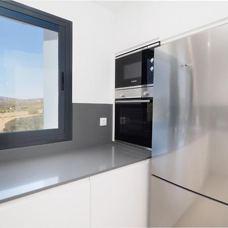 2306 - Brand New Apt, Walking Distance To Beach! Casares Buitenkant foto